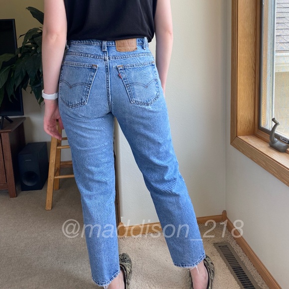 Levi’s Vintage 550 High Rise Tapered Leg Mom Jeans 31.5” waist - Picture 1 of 11